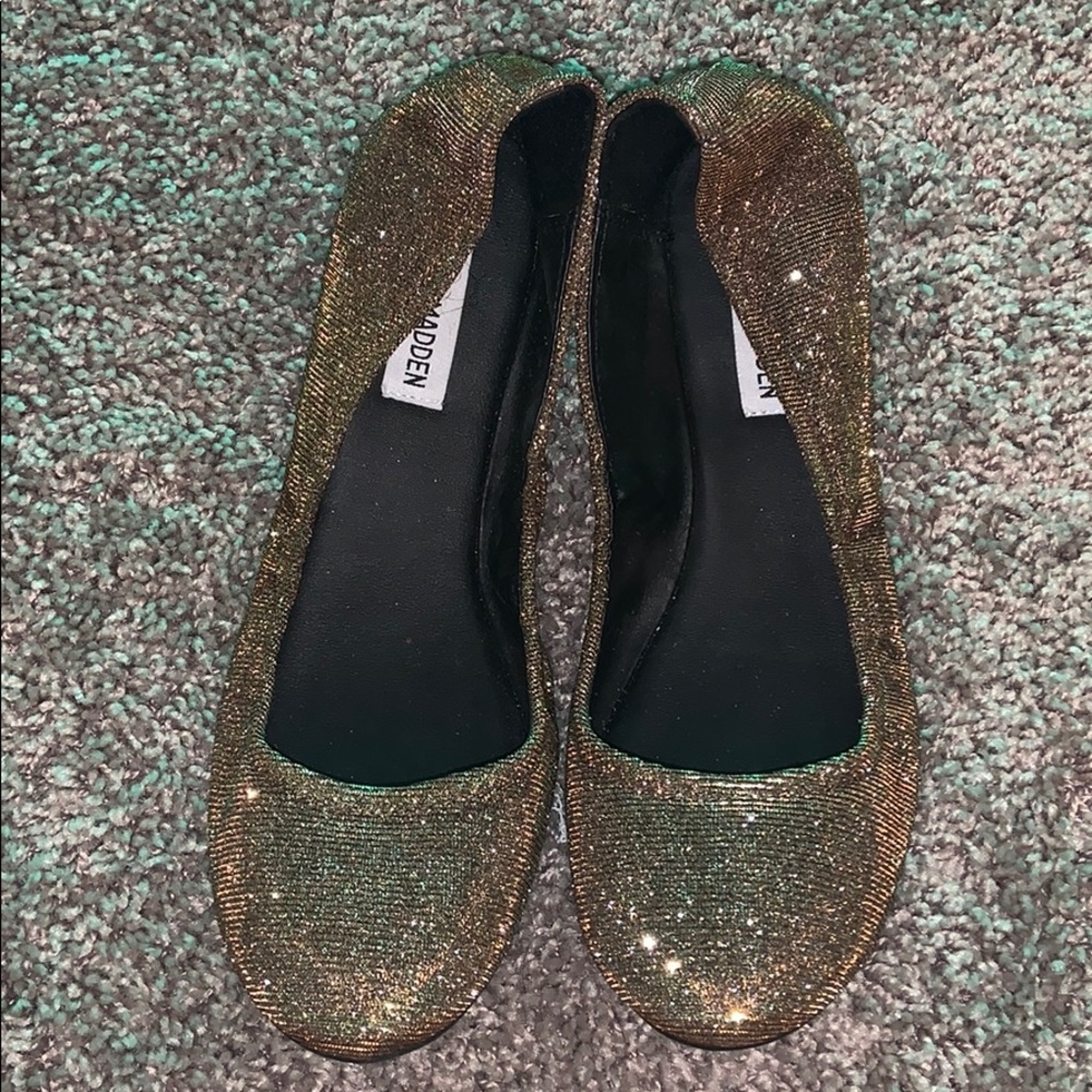 Steve Madden gold flats size 10